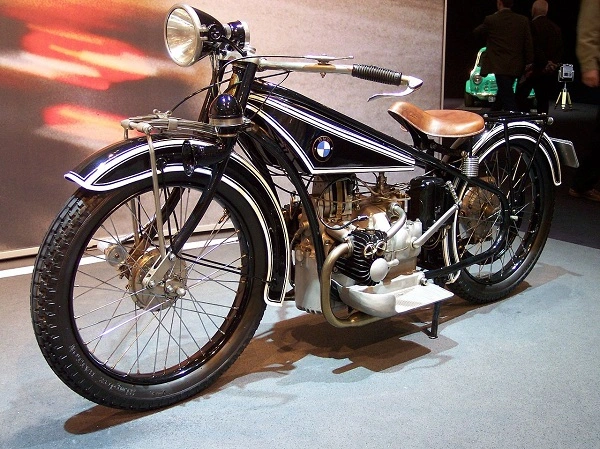 Eerste BMW motorfiets R32